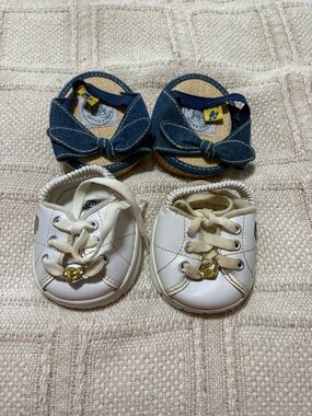 Build-A-Bear White Baby Lace Shoes with Gold Heart Charm